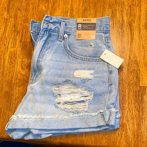 Brand New Aeropostale Mom Jean Shorts! - Picture 3 of 6
